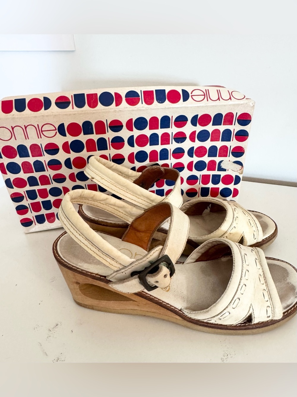 Vintage Connie White Leather Wedge Sandals with Buckle original box